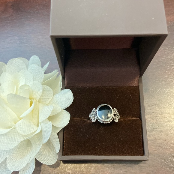3.5 g 925 Silver and black Onyx ring Size 5 - Picture 3 of 8